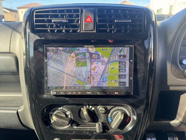 ジムニー クロスアドベンチャー　ＭＴ／ナビ／合皮シート／ジオランダーＡＴタイヤ／ＲＥＶＥＲＳＥマフラー／サブウーファー（8枚目）