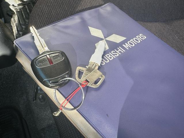 パジェロミニ ナビエディションＶＲ　タイベル交換済　純正ナビ　ワンセグＴＶ　ツィーター　ＥＴＣ　キーレス　ＬＥＤヘッドライト　ワンオーナー車　スペアキー（30枚目）