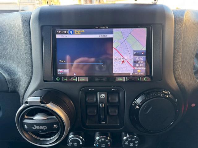 ジープ・ラングラーアンリミテッド サハラ　バックカントリーエディション／限定１０台／車検Ｒ９年３月／フルカスタム／カリフォルニアマッドスター／リフトアップ／オーバーフェンダー／ＫＭＣロックスター１７インチ／シートヒーター（15枚目）