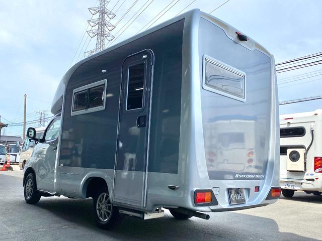 タウンエーストラック 　セキソーボディ　トム２３　４ＷＤ　ワンタッチベッド展開　マルチルーム　ＦＦヒーター　ツインサブバッテリー　走行充電　マックスファン　シンク　ソーラーパネル　１２Ｖ冷蔵庫　社外アルミ　前後ドラレコ（15枚目）