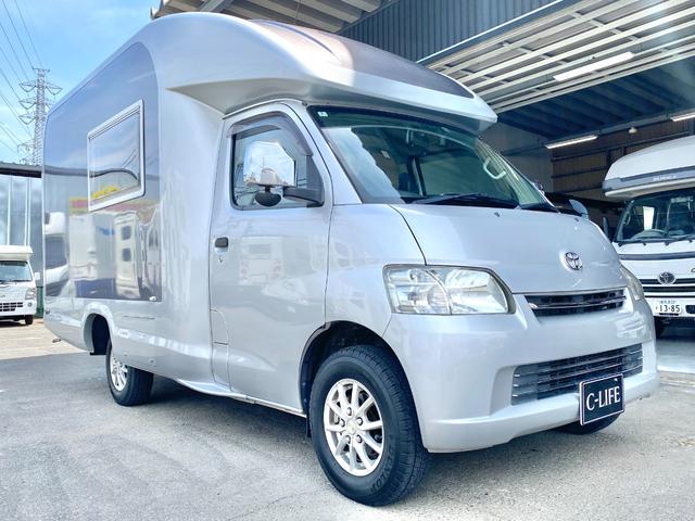 タウンエーストラック 　セキソーボディ　トム２３　４ＷＤ　ワンタッチベッド展開　マルチルーム　ＦＦヒーター　ツインサブバッテリー　走行充電　マックスファン　シンク　ソーラーパネル　１２Ｖ冷蔵庫　社外アルミ　前後ドラレコ（19枚目）
