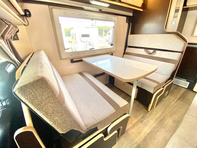 タウンエーストラック 　セキソーボディ　トム２３　４ＷＤ　ワンタッチベッド展開　マルチルーム　ＦＦヒーター　ツインサブバッテリー　走行充電　マックスファン　シンク　ソーラーパネル　１２Ｖ冷蔵庫　社外アルミ　前後ドラレコ（79枚目）