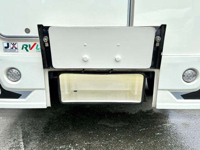 カムロード 　バンテック　コルドリーブス　ディーゼル４ＷＤ　トリプルサブバッテリー　家庭用エアコン　ＦＦヒーター　リアエントランス　マルチルーム　電子レンジ　シンク　カセットガスコンロ　ルーフベント　インバーター（32枚目）