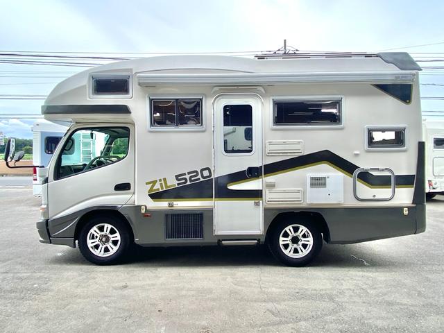 カムロード 　バンテック　ジル５２０　ディーゼル４ＷＤ　ワンオーナー　家庭用エアコン　トリプルサブバッテリー　ソーラーパネル　サイドオーニング　温水ボイラー　電動マックスファン　ＦＦヒーター　マルチルーム　冷蔵庫（15枚目）
