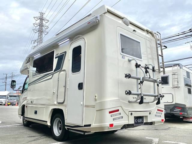 カムロード 　バンテック　ジル　７名乗車　リアダブルタイヤ　家庭用エアコン　アラウンドビューモニター　レカロシート　ワンオーナー　フローティングナビ　温水ボイラー　ＦＦヒーター　電動ステップ　ソーラーパネル（16枚目）
