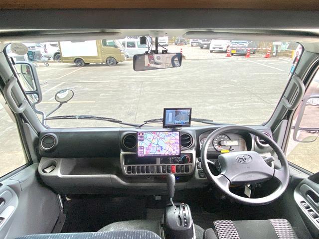 カムロード 　バンテック　ジル　７名乗車　リアダブルタイヤ　家庭用エアコン　アラウンドビューモニター　レカロシート　ワンオーナー　フローティングナビ　温水ボイラー　ＦＦヒーター　電動ステップ　ソーラーパネル（40枚目）