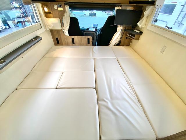 カムロード 　バンテック　ジル　７名乗車　リアダブルタイヤ　家庭用エアコン　アラウンドビューモニター　レカロシート　ワンオーナー　フローティングナビ　温水ボイラー　ＦＦヒーター　電動ステップ　ソーラーパネル（71枚目）