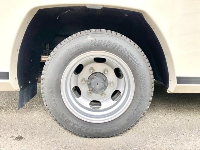 カムロード 　バンテック　ジル　７名乗車　リアダブルタイヤ　家庭用エアコン　アラウンドビューモニター　レカロシート　ワンオーナー　フローティングナビ　温水ボイラー　ＦＦヒーター　電動ステップ　ソーラーパネル（79枚目）