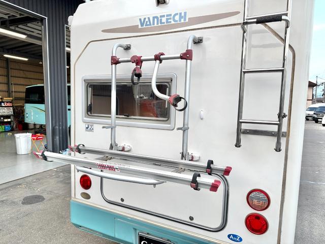 カムロード  バンテック コルドバンクス ディーゼル 8名乗車 タイベル交換済 FFヒータ- 新品冷蔵庫 ランチョ製前後ショック リアクーラー サイドオーニング 1500Wインバーター 電子レンジ テレビ(24枚目)