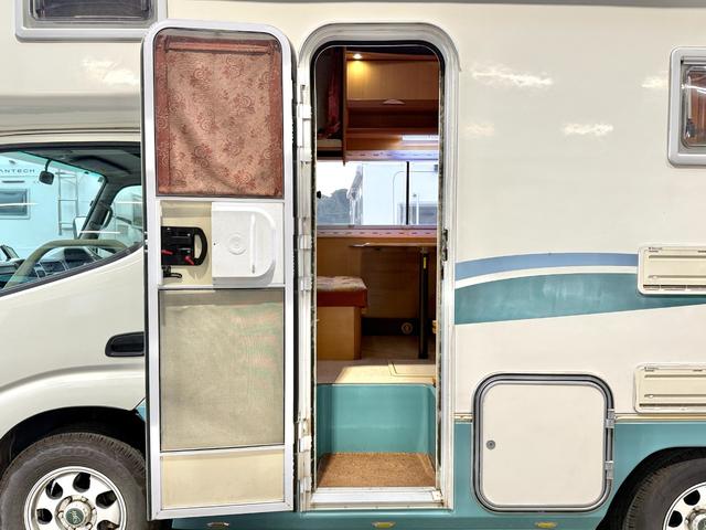 カムロード  バンテック コルドバンクス ディーゼル 8名乗車 タイベル交換済 FFヒータ- 新品冷蔵庫 ランチョ製前後ショック リアクーラー サイドオーニング 1500Wインバーター 電子レンジ テレビ(40枚目)