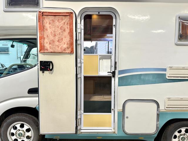 カムロード  バンテック コルドバンクス ディーゼル 8名乗車 タイベル交換済 FFヒータ- 新品冷蔵庫 ランチョ製前後ショック リアクーラー サイドオーニング 1500Wインバーター 電子レンジ テレビ(41枚目)