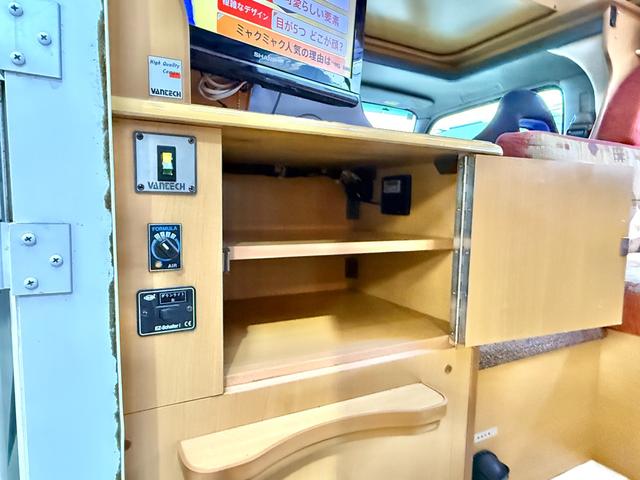 カムロード  バンテック コルドバンクス ディーゼル 8名乗車 タイベル交換済 FFヒータ- 新品冷蔵庫 ランチョ製前後ショック リアクーラー サイドオーニング 1500Wインバーター 電子レンジ テレビ(44枚目)