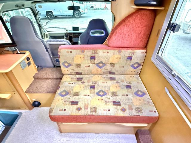 カムロード  バンテック コルドバンクス ディーゼル 8名乗車 タイベル交換済 FFヒータ- 新品冷蔵庫 ランチョ製前後ショック リアクーラー サイドオーニング 1500Wインバーター 電子レンジ テレビ(57枚目)