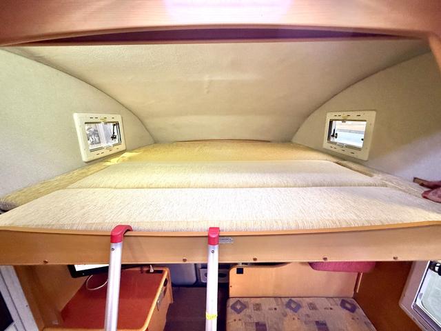 カムロード  バンテック コルドバンクス ディーゼル 8名乗車 タイベル交換済 FFヒータ- 新品冷蔵庫 ランチョ製前後ショック リアクーラー サイドオーニング 1500Wインバーター 電子レンジ テレビ(63枚目)