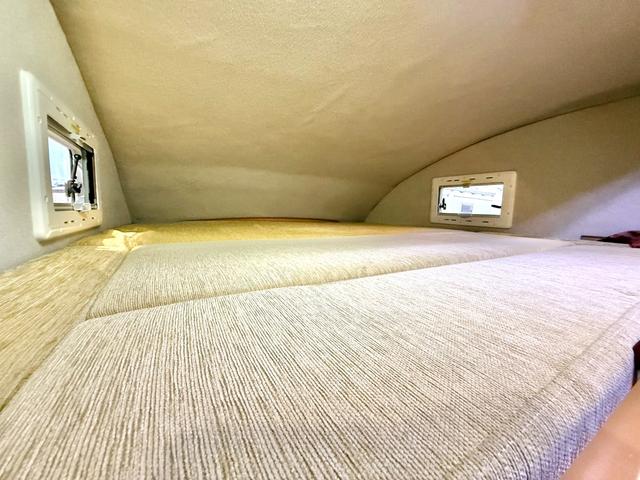 カムロード  バンテック コルドバンクス ディーゼル 8名乗車 タイベル交換済 FFヒータ- 新品冷蔵庫 ランチョ製前後ショック リアクーラー サイドオーニング 1500Wインバーター 電子レンジ テレビ(64枚目)