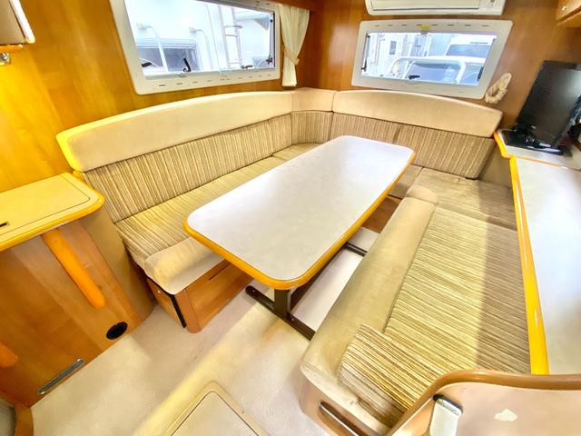 カムロード  バンテック ジル480スキップ ディーゼル4WD 9名乗車 ワンオーナー 家庭用エアコン FFヒーター ソーラーパネル 社外アルミ 運転席レカロ 地デジチューナー BSアンテナ 新品タイヤ(4枚目)