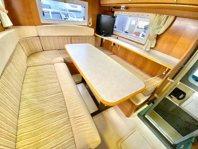 カムロード  バンテック ジル480スキップ ディーゼル4WD 9名乗車 ワンオーナー 家庭用エアコン FFヒーター ソーラーパネル 社外アルミ 運転席レカロ 地デジチューナー BSアンテナ 新品タイヤ(5枚目)