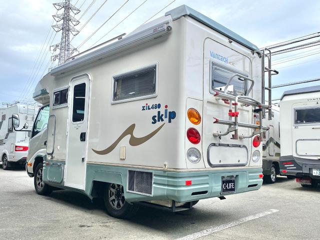 カムロード  バンテック ジル480スキップ ディーゼル4WD 9名乗車 ワンオーナー 家庭用エアコン FFヒーター ソーラーパネル 社外アルミ 運転席レカロ 地デジチューナー BSアンテナ 新品タイヤ(14枚目)