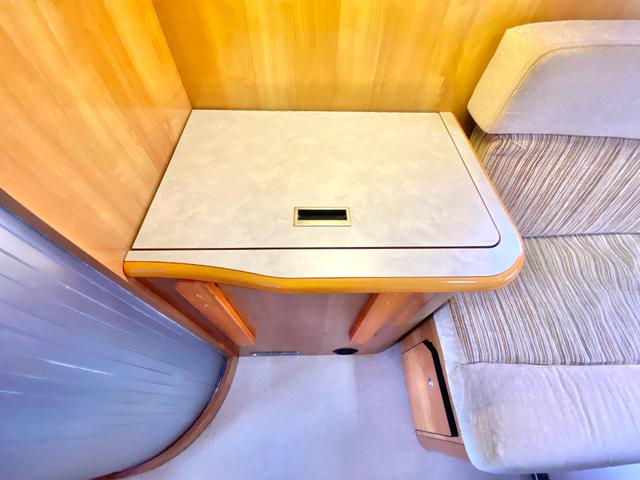 カムロード  バンテック ジル480スキップ ディーゼル4WD 9名乗車 ワンオーナー 家庭用エアコン FFヒーター ソーラーパネル 社外アルミ 運転席レカロ 地デジチューナー BSアンテナ 新品タイヤ(61枚目)