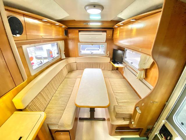 カムロード  バンテック ジル480スキップ ディーゼル4WD 9名乗車 ワンオーナー 家庭用エアコン FFヒーター ソーラーパネル 社外アルミ 運転席レカロ 地デジチューナー BSアンテナ 新品タイヤ(75枚目)