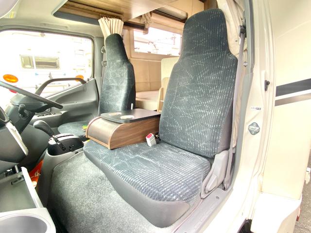 カムロード 　バンテック　ジル　ディーゼル４ＷＤ　ワンオーナー　カーセールスワタナベ製エアサス　家庭用エアコン　ＦＦヒータ－　ソーラーパネル　温水ボイラー　マルチルーム　電動ステップ　１５００Ｗインバーター（38枚目）