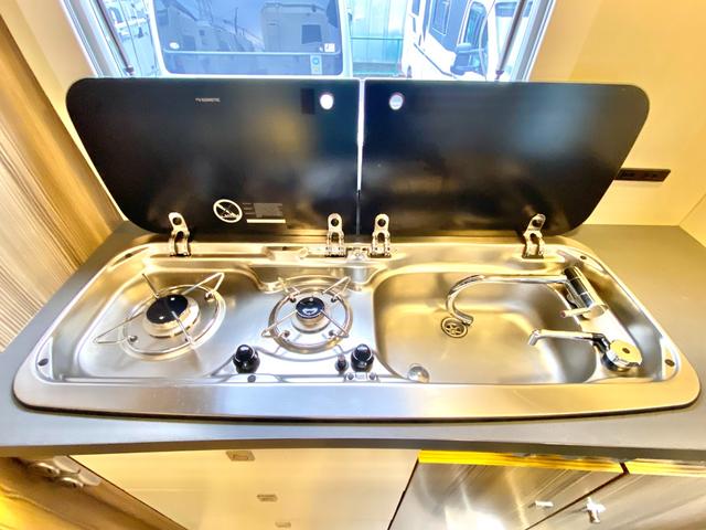 カムロード 　バンテック　ジル　ディーゼル４ＷＤ　ワンオーナー　カーセールスワタナベ製エアサス　家庭用エアコン　ＦＦヒータ－　ソーラーパネル　温水ボイラー　マルチルーム　電動ステップ　１５００Ｗインバーター（51枚目）