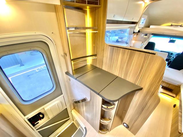 カムロード 　バンテック　ジル　ディーゼル４ＷＤ　ワンオーナー　カーセールスワタナベ製エアサス　家庭用エアコン　ＦＦヒータ－　ソーラーパネル　温水ボイラー　マルチルーム　電動ステップ　１５００Ｗインバーター（57枚目）