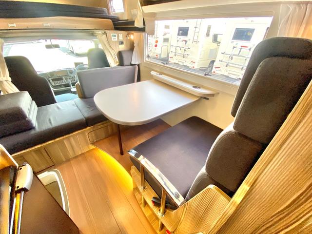 カムロード 　バンテック　ジル５２０　ディーゼル４ＷＤ　ワンオーナー車　リチウムイオンバッテリー６００Ａｈ　家庭用エアコン　ＦＦヒータ－　温水ボイラー　サイドオーニング　マルチルーム　シャワー　カセットトイレ（4枚目）