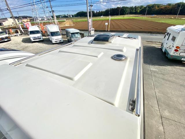 カムロード 　バンテック　ジル５２０　ディーゼル４ＷＤ　ワンオーナー車　リチウムイオンバッテリー６００Ａｈ　家庭用エアコン　ＦＦヒータ－　温水ボイラー　サイドオーニング　マルチルーム　シャワー　カセットトイレ（24枚目）
