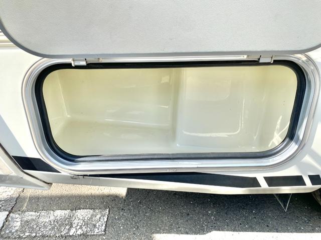 カムロード 　バンテック　ジル５２０　ディーゼル４ＷＤ　ワンオーナー車　リチウムイオンバッテリー６００Ａｈ　家庭用エアコン　ＦＦヒータ－　温水ボイラー　サイドオーニング　マルチルーム　シャワー　カセットトイレ（29枚目）