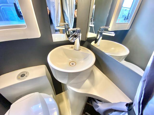 カムロード 　バンテック　ジル５２０　ディーゼル４ＷＤ　ワンオーナー車　リチウムイオンバッテリー６００Ａｈ　家庭用エアコン　ＦＦヒータ－　温水ボイラー　サイドオーニング　マルチルーム　シャワー　カセットトイレ（57枚目）