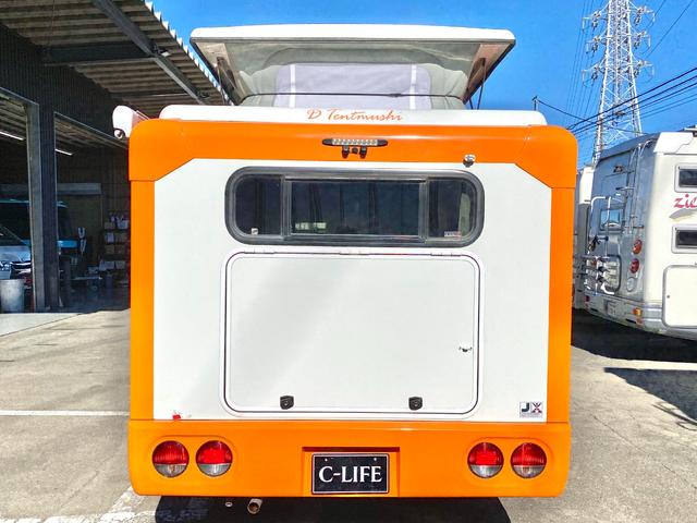 タウンエーストラック 　バンショップミカミ　Ｄテントむし　ポップアップルーフ　６名乗車　ＦＦヒーター　１２Ｖ電子レンジ　冷蔵庫　サイドオーニング　走行充電　外部充電　ギャレー　１０Ｌ給排水ポリタンク　ＥＴＣ　ナビ（17枚目）