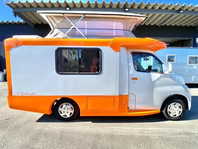タウンエーストラック 　バンショップミカミ　Ｄテントむし　ポップアップルーフ　６名乗車　ＦＦヒーター　１２Ｖ電子レンジ　冷蔵庫　サイドオーニング　走行充電　外部充電　ギャレー　１０Ｌ給排水ポリタンク　ＥＴＣ　ナビ（19枚目）
