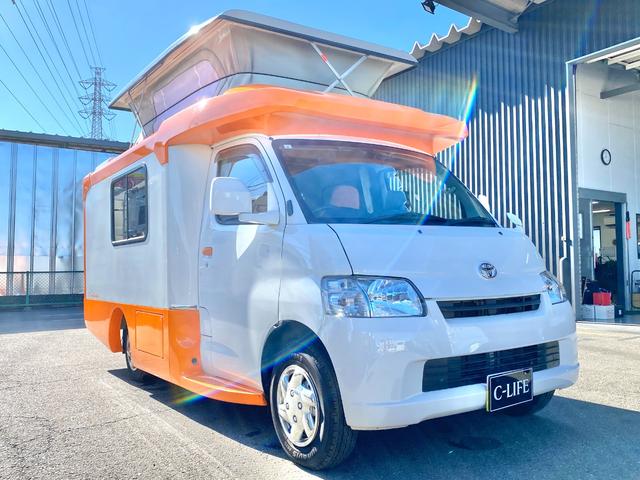 タウンエーストラック 　バンショップミカミ　Ｄテントむし　ポップアップルーフ　６名乗車　ＦＦヒーター　１２Ｖ電子レンジ　冷蔵庫　サイドオーニング　走行充電　外部充電　ギャレー　１０Ｌ給排水ポリタンク　ＥＴＣ　ナビ（20枚目）