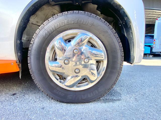 タウンエーストラック 　バンショップミカミ　Ｄテントむし　ポップアップルーフ　６名乗車　ＦＦヒーター　１２Ｖ電子レンジ　冷蔵庫　サイドオーニング　走行充電　外部充電　ギャレー　１０Ｌ給排水ポリタンク　ＥＴＣ　ナビ（32枚目）