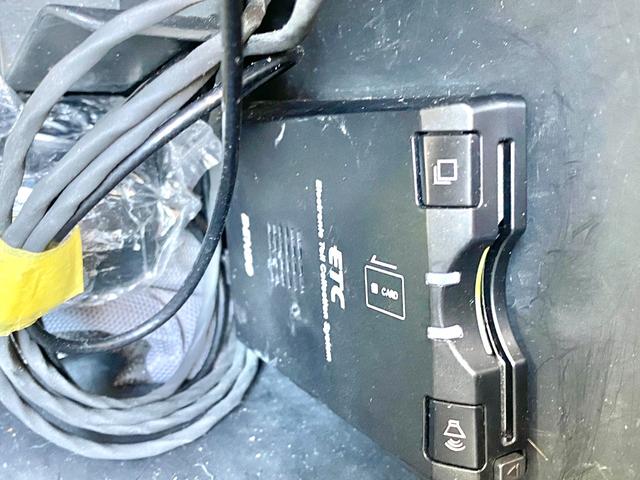 タウンエーストラック 　バンショップミカミ　Ｄテントむし　ポップアップルーフ　６名乗車　ＦＦヒーター　１２Ｖ電子レンジ　冷蔵庫　サイドオーニング　走行充電　外部充電　ギャレー　１０Ｌ給排水ポリタンク　ＥＴＣ　ナビ（52枚目）