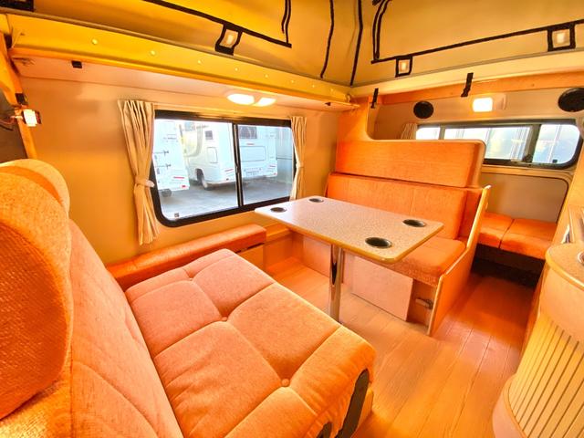 タウンエーストラック 　バンショップミカミ　Ｄテントむし　ポップアップルーフ　６名乗車　ＦＦヒーター　１２Ｖ電子レンジ　冷蔵庫　サイドオーニング　走行充電　外部充電　ギャレー　１０Ｌ給排水ポリタンク　ＥＴＣ　ナビ（54枚目）