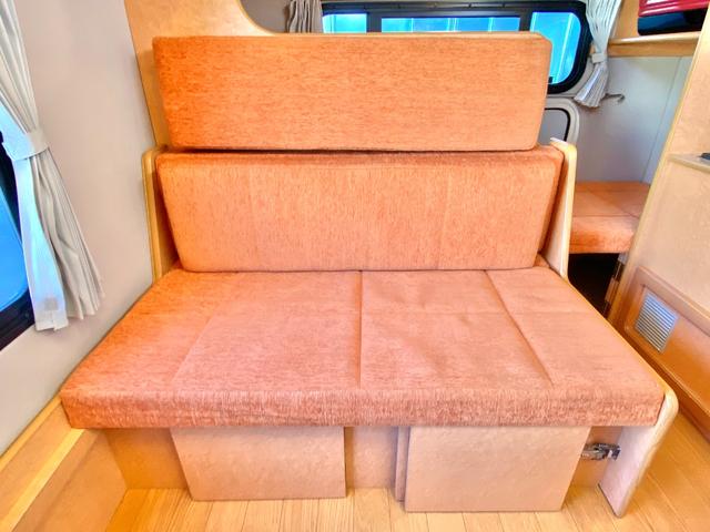 タウンエーストラック 　バンショップミカミ　Ｄテントむし　ポップアップルーフ　６名乗車　ＦＦヒーター　１２Ｖ電子レンジ　冷蔵庫　サイドオーニング　走行充電　外部充電　ギャレー　１０Ｌ給排水ポリタンク　ＥＴＣ　ナビ（57枚目）