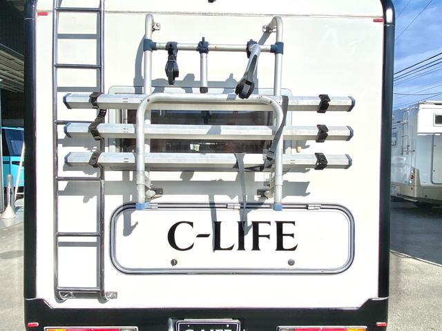 タウンエーストラック 　バンテック　アトム４０５　７名乗車　レンタアップ　ＦＦヒーター　ツインサブ　１５００Ｗインバータ　ルーフベント　サイドオーニング　サイクルキャリア　冷蔵庫　電子レンジ　マルチルーム　外部充電　走行充電（29枚目）