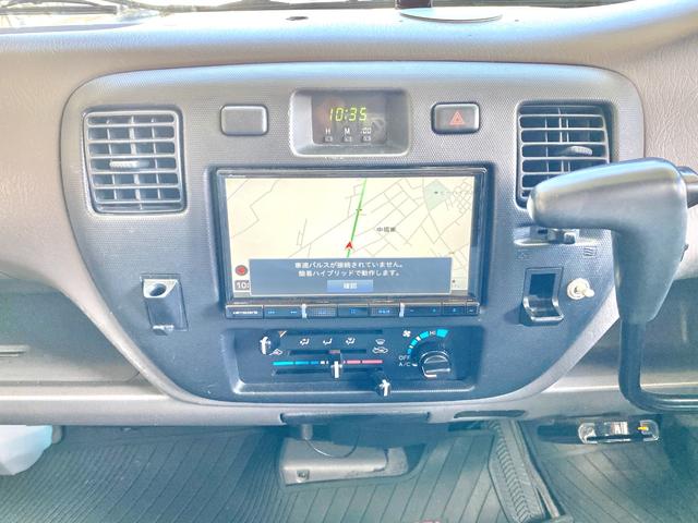 タウンエーストラック 　バンテック　アトム４０５　７名乗車　レンタアップ　ＦＦヒーター　ツインサブ　１５００Ｗインバータ　ルーフベント　サイドオーニング　サイクルキャリア　冷蔵庫　電子レンジ　マルチルーム　外部充電　走行充電（48枚目）