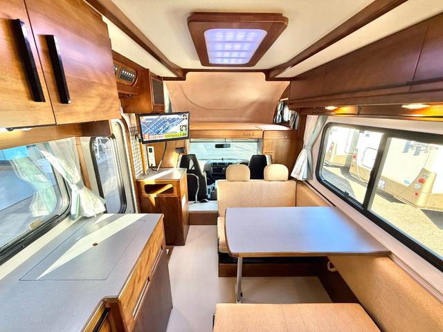 ボンゴトラック 　ＡｔｏＺ　アミティ　ポルト　ウィンドウエアコン　ソーラーパネル　オートライト社外品　テレビ　１２Ｖ冷蔵庫　マックスファン　キッチン　シンク　２０００Ｗインバーター　走行充電　ＥＴＣ２．０（3枚目）