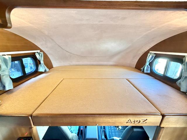 ボンゴトラック 　ＡｔｏＺ　アミティ　ポルト　ウィンドウエアコン　ソーラーパネル　オートライト社外品　テレビ　１２Ｖ冷蔵庫　マックスファン　キッチン　シンク　２０００Ｗインバーター　走行充電　ＥＴＣ２．０（10枚目）