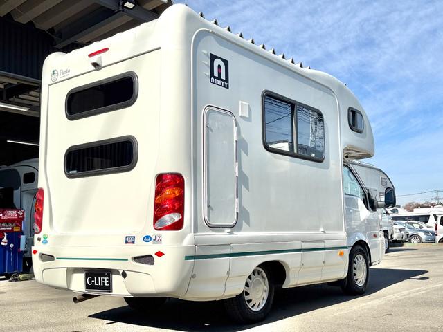 ボンゴトラック 　ＡｔｏＺ　アミティ　ポルト　ウィンドウエアコン　ソーラーパネル　オートライト社外品　テレビ　１２Ｖ冷蔵庫　マックスファン　キッチン　シンク　２０００Ｗインバーター　走行充電　ＥＴＣ２．０（18枚目）