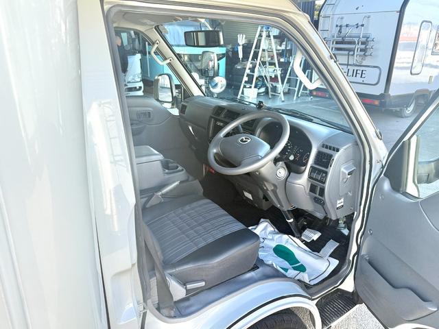 ボンゴトラック 　ＡｔｏＺ　アミティ　ポルト　ウィンドウエアコン　ソーラーパネル　オートライト社外品　テレビ　１２Ｖ冷蔵庫　マックスファン　キッチン　シンク　２０００Ｗインバーター　走行充電　ＥＴＣ２．０（28枚目）