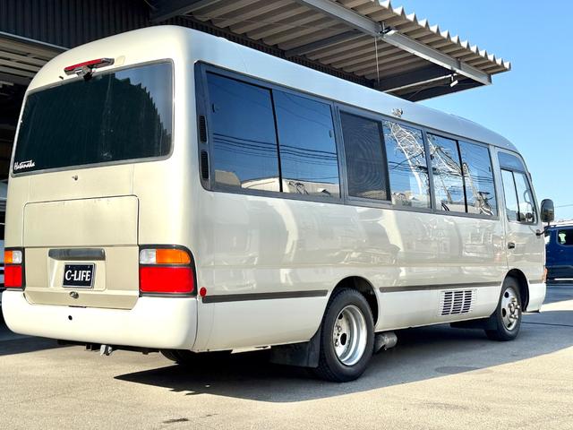 コースター 　キャンピングカーハタナカ製　オリジナルキャンパー　１０名乗車　ＮＯｘ・ＰＭ適合車　バスコン　リチウムイオンバッテリー　サイドオーニング　３０００Ｗインバーター　電子レンジ　テレビ　１２Ｖ冷蔵庫（21枚目）