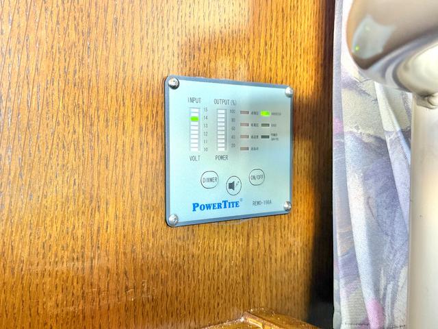 コースター 　キャンピングカーハタナカ製　オリジナルキャンパー　１０名乗車　ＮＯｘ・ＰＭ適合車　バスコン　リチウムイオンバッテリー　サイドオーニング　３０００Ｗインバーター　電子レンジ　テレビ　１２Ｖ冷蔵庫（47枚目）