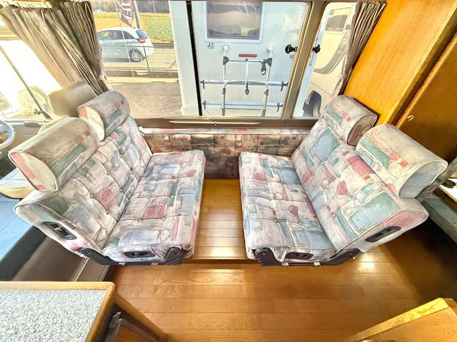 コースター 　キャンピングカーハタナカ製　オリジナルキャンパー　１０名乗車　ＮＯｘ・ＰＭ適合車　バスコン　リチウムイオンバッテリー　サイドオーニング　３０００Ｗインバーター　電子レンジ　テレビ　１２Ｖ冷蔵庫（58枚目）