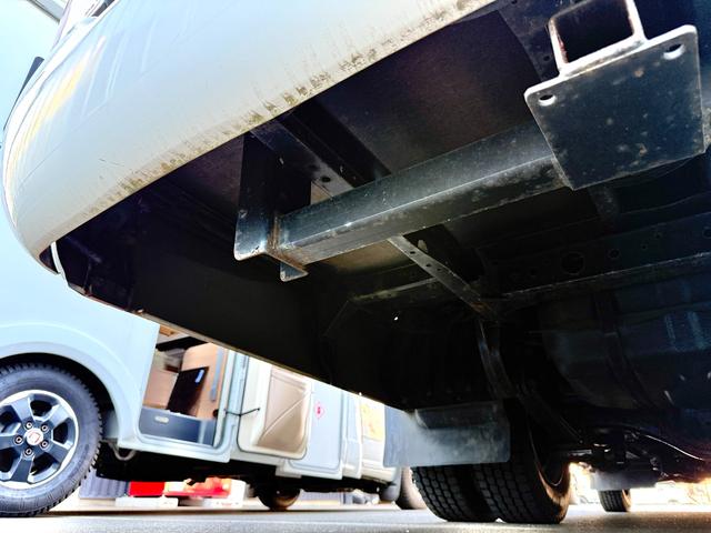 コースター 　キャンピングカーハタナカ製　オリジナルキャンパー　１０名乗車　ＮＯｘ・ＰＭ適合車　バスコン　リチウムイオンバッテリー　サイドオーニング　３０００Ｗインバーター　電子レンジ　テレビ　１２Ｖ冷蔵庫（75枚目）