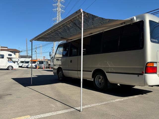 コースター 　キャンピングカーハタナカ製　オリジナルキャンパー　１０名乗車　ＮＯｘ・ＰＭ適合車　バスコン　リチウムイオンバッテリー　サイドオーニング　３０００Ｗインバーター　電子レンジ　テレビ　１２Ｖ冷蔵庫（79枚目）