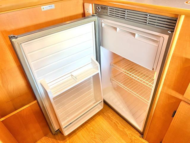 カムロード キャンピングワークス オルビス ユーロ ディーゼル レンタアップ車 タイベル交換済 家庭用エアコン FFヒータ- リアヒーター トリプルサブバッテリー サイドオーニング マルチルーム 電子レンジ(14枚目)